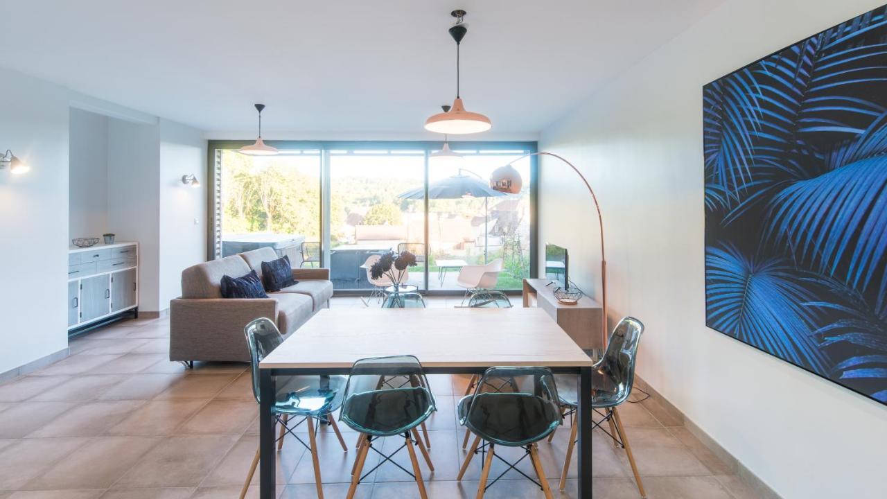 Apartamento Plein Soleil avec Jacuzzi Privatif et parking privé Sarlat Exterior foto
